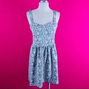 @ Derek size M Black White Floral A-Line Dress